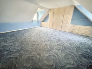 Bedroom- click for photo gallery